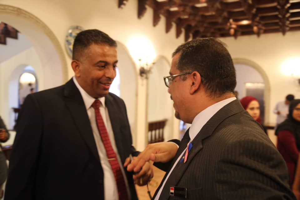 علي والسفير اليمني في ماليزيا