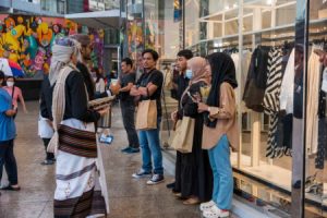 اليمنيون في ماليزيا يقيمون حملة تذوق القهوة اليمنية بالتزامن مع عيد موكا 